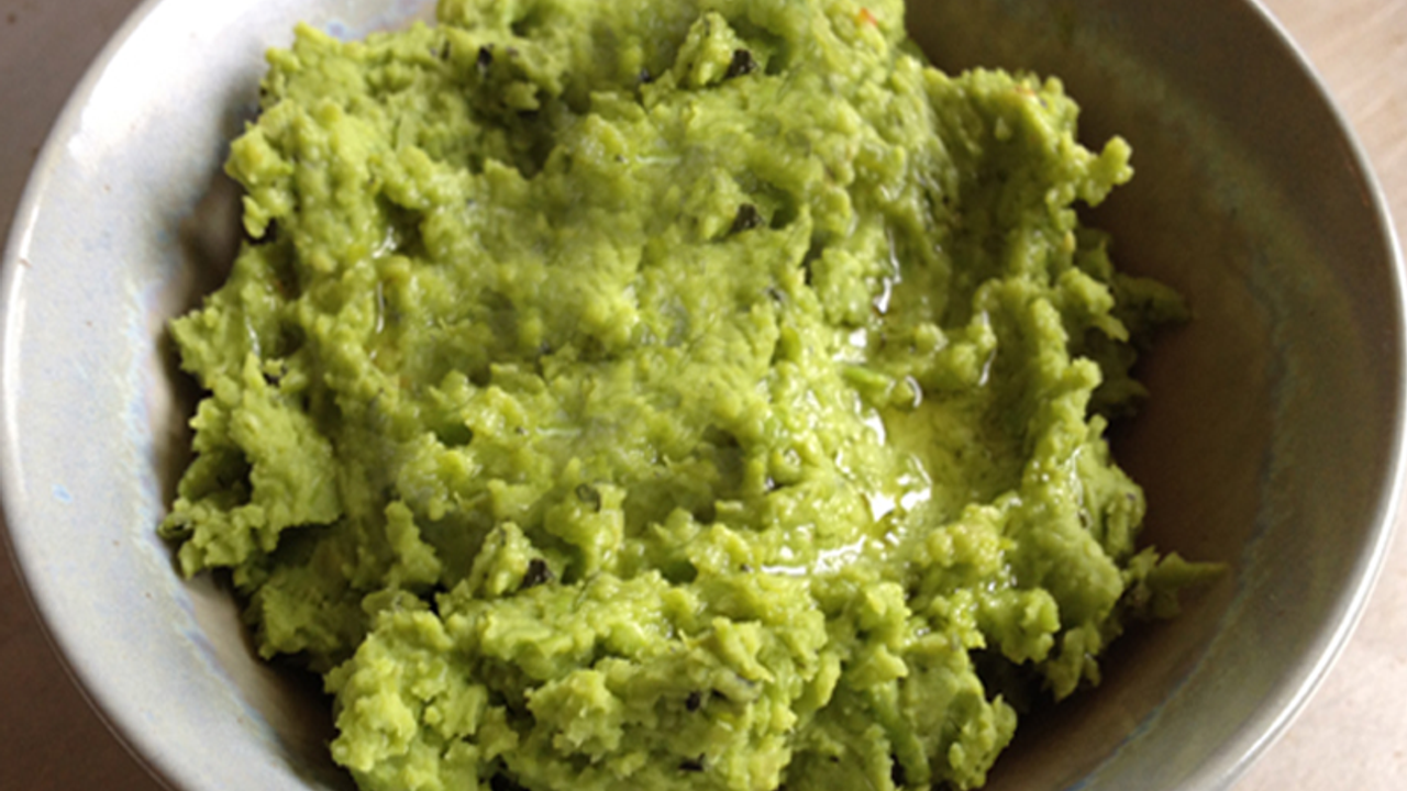 LEKELERDEN KURTULMAK İÇİN TEK YAPMANIZ GEREKEN VÜCUDUNUZA (YÜZÜNÜZE) SÜRMEK !