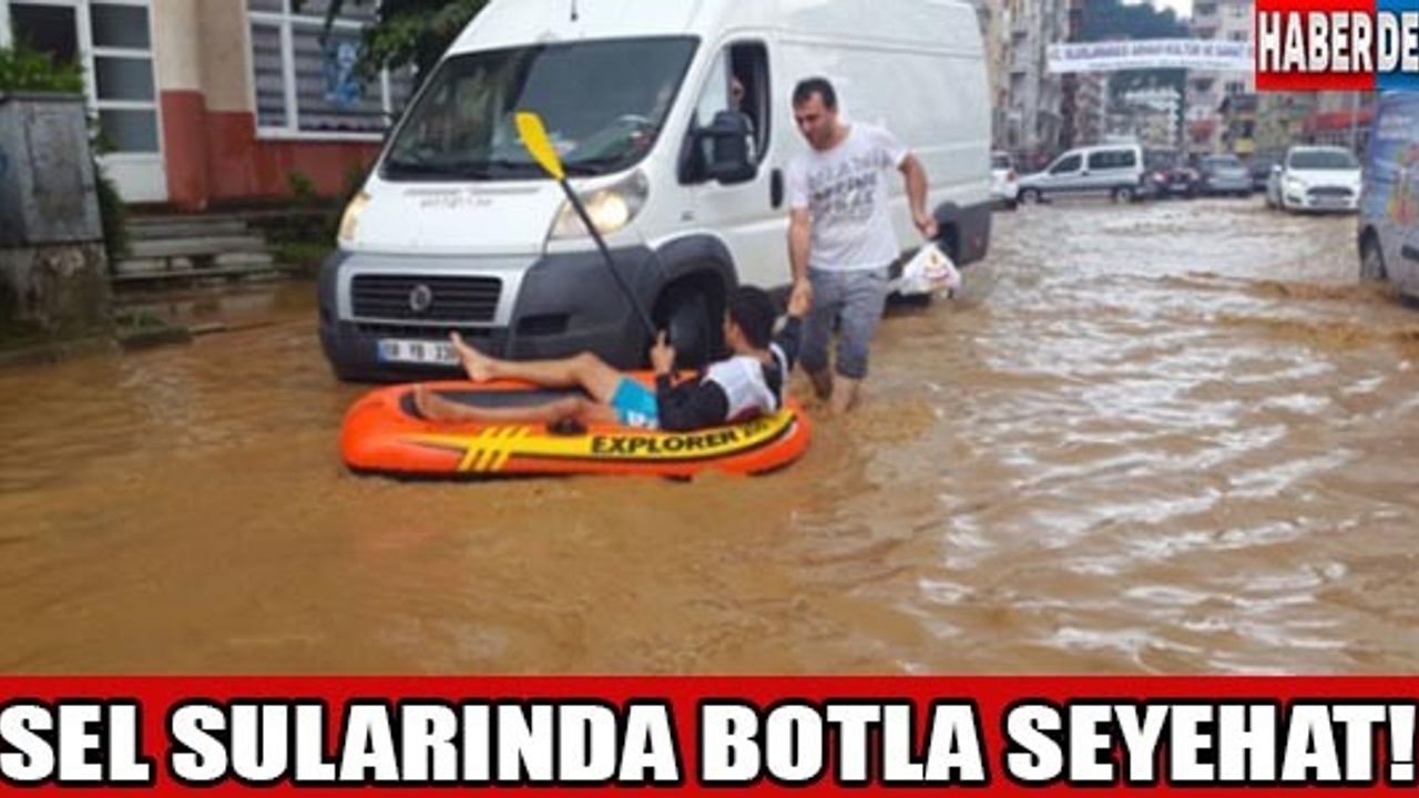 Sel sularında botla seyahat !