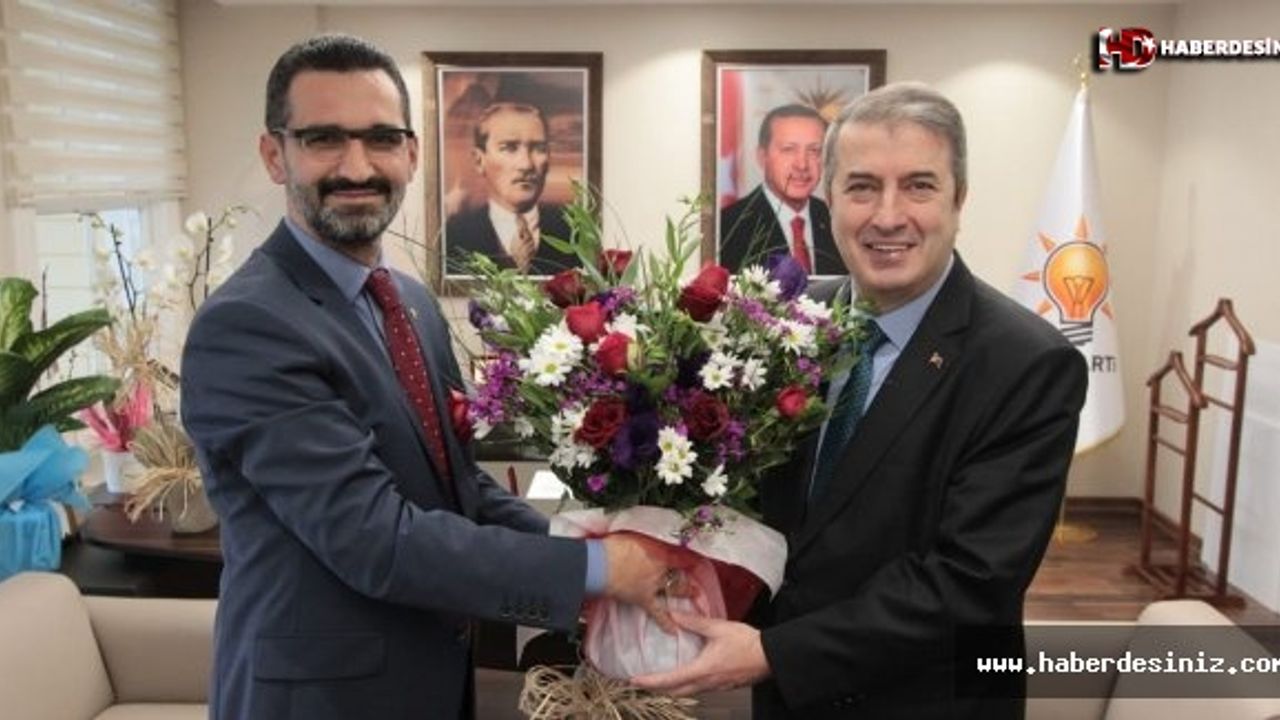 MHP’li yöneticiler AK Parti Sarıyer Teşkilatını ziyaret etti