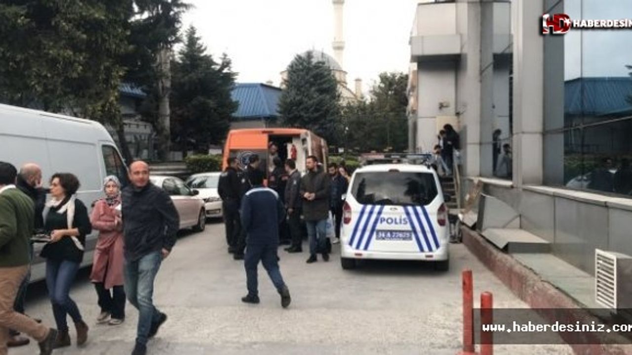 Küçükçekmece'deki Ağır Koku Panik Yarattı
