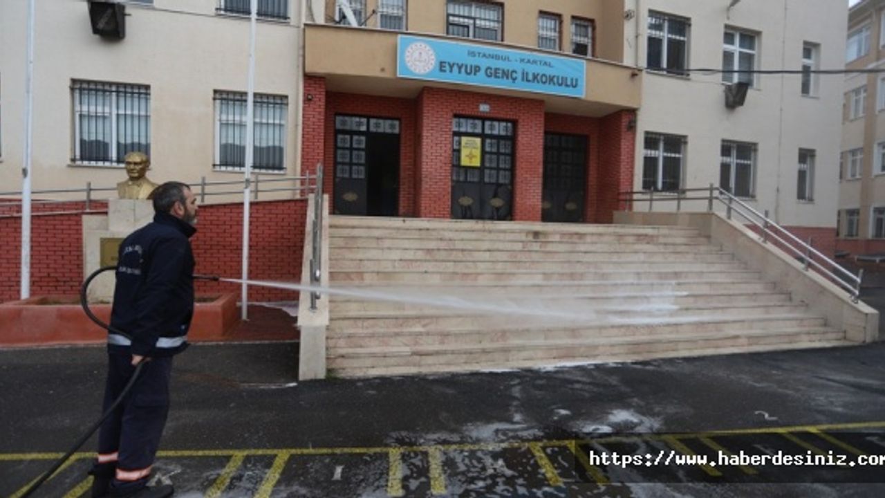 Kartal Belediyesi Yüz Yüze Eğitim Öncesi Okullarda Dezenfekte Çalışması Başlattı