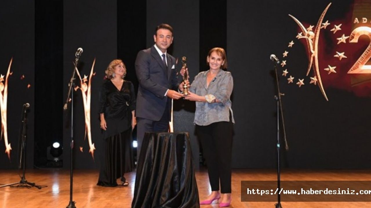 Beşiktaş dünya tiyatro günü'nü online tiyatro etkinlikleriyle kutluyor