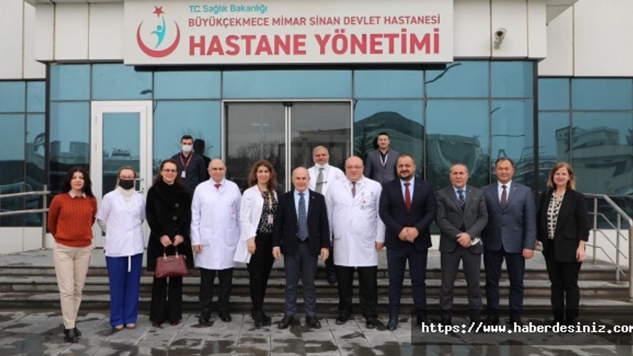 Akgün, sağlık çalışanlarının Tıp Bayramı’nı kutladı
