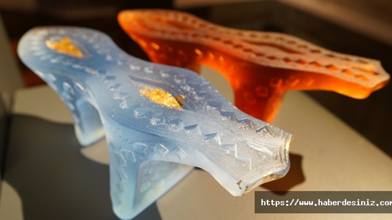 Üsküdar'da tarihi yolculuğa çıkaran cam eserler