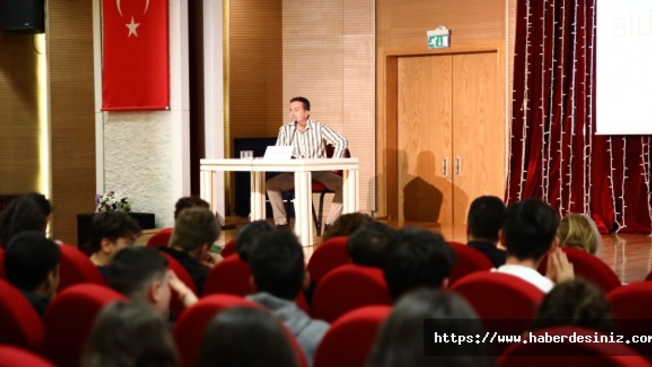 Nasuh Mahruki öğrencileri depreme karşı uyardı