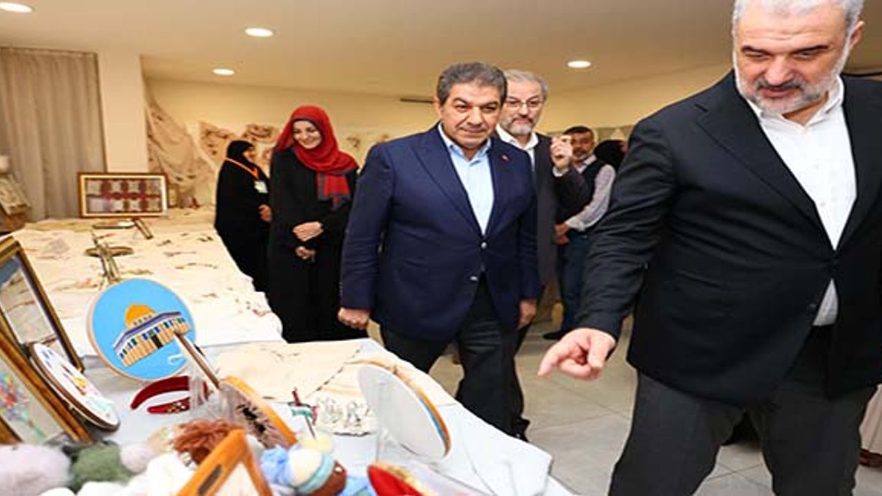 Esenler'de "EMEK Dönem Sonu Sergisi"