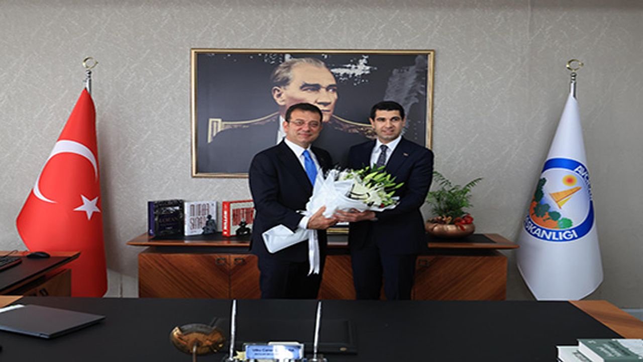 İmamoğlu, Genç Belediye Başkanlarına  Destek Verdi