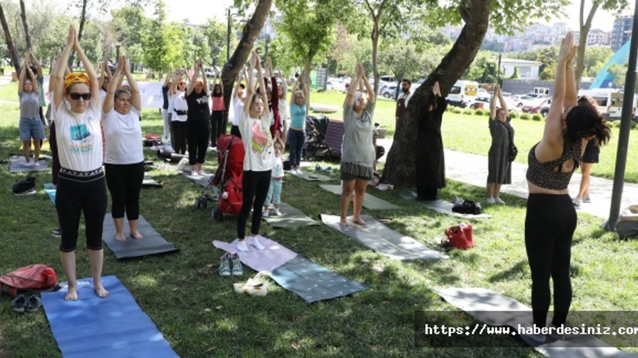 Eyüpsultan’da Katılım Rekoru: Yoga ve Meditasyon Etkinliği