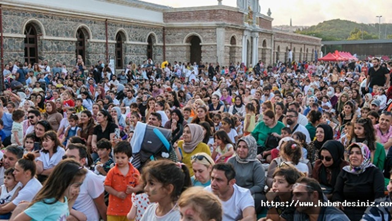 İBB, öğrencileri yaz tatilinde yalnız bırakmayacak