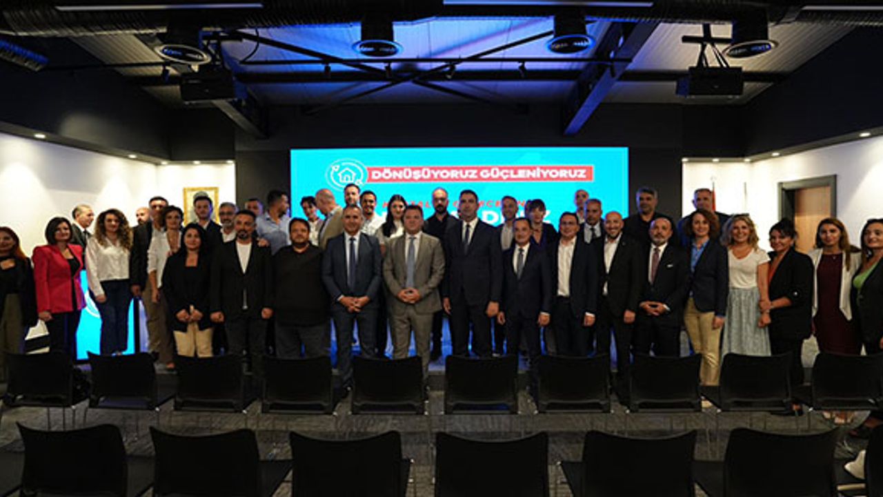 ‘İstanbul Yenileniyor’ Projesiyle Kartal’da Dönüşüm Protokolünü İmzalandı