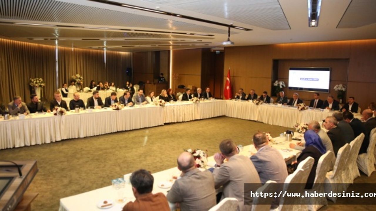 Küçükçekmece’de eğitimler hız kesmeden sürüyor