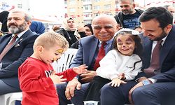 Bağcılar Meydanı’nda Toplanan Çocuklar Doyasıya Eğlendi
