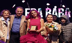 "Beylikdüzü Anneler Günü'ne Eda Baba Konseriyle Renk Kattı"