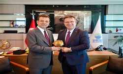 "İmamoğlu ve Aksu, Sarıyer'e Yeni Bir Hizmet Dönemi İçin İş Birliği Sinyali Verdi"