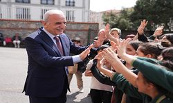 "Ümraniye'de 11 Okulda Yeni Kütüphaneler Hizmete Girdi: Toplu Açılış Atatürk Ortaokulu'nda Gerçekleşti"