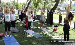 Eyüpsultan’da Katılım Rekoru: Yoga ve Meditasyon Etkinliği