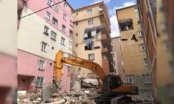 İstanbul Bahçelievler'de Çöken Bina: Kötü Kokular İhmalin Habercisi miydi