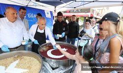 Küçükçekmece'de Muharrem Ayı Coşkusu: Binlerce Kişiye Aşure İkramı