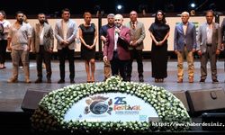 Uluslararası Büyükçekmece Festivaline Destek Verenlere Plaket