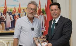 Esenyurt sokaklarında tiyatro şenliği