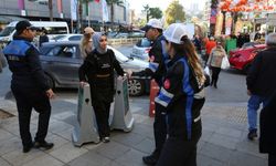 Zabıta ekipleri kaldırım işgaline geçit vermiyor
