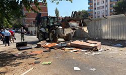 Maltepe’de Kaldırım İşgallerine Geçit Yok: Temizlik ve İlaçlama da Yapıldı