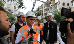 Büyükçekmece’de Çok Riskli Bir Site Daha Yıkıldı