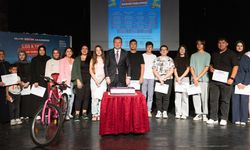 SİLİVRİ EĞİTİM AKADEMESİNDE BAŞARILI OLAN ÖĞRENCİLERE SERTİFİKA VE ÖDÜLLERİ TESLİM EDİLDİ