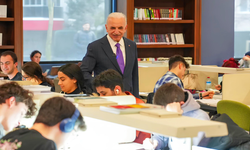 ÜMRANİYE BELEDİYESİ’NDEN EĞİTİM DESTEĞİ