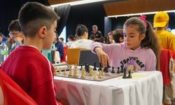 Beylikdüzü’nde  “29 Ekim Cumhuriyet Bayramı ve Ata’ya Saygı Kupası Satranç Turnuvası” Heyecanı