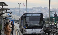 İstanbul’da 10 Kasım’da Hayat 09.05’te Durdu: İstanbullular Atatürk’ü Saygıyla Andı