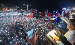 Özgür Özel’den Ümraniye’de Demokrasi Çağrısı: “Meydan Meydan Direnmeye Ant İçtik!”