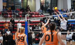 Kadınlar, Voleybol Sahasında Eşitlik İçin Bir Araya Geldi