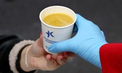 Soğuk Havada Sıcak Dayanışma: Küçükçekmece’de Vatandaşlara Ücretsiz Çorba İkramı