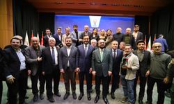 AK Parti İstanbul’dan Gazetecilere Vefa Buluşması: “Hakikatin Yanında Yürüyenlerle Aynı Yoldayız”