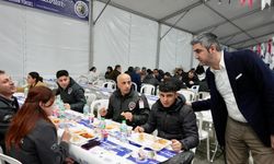 Kartal’da Ramazan Sofraları Kuruldu: İlk İftarda Yoğun Katılım