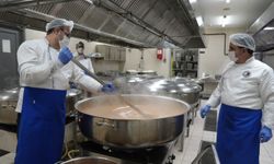 Kartal Belediyesi Aşevi’nde Ramazan Mesaisi: Sahurdan İftara Sıcak Yemek Dayanışması