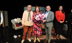 “Kral Dairesi” Cennet Sahnesi’nde Prömiyer Yaptı