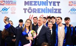 Gençler Kep Attı, Başkan Dursun Heyecana Ortak Oldu