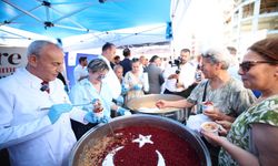 Küçükçekmece'de Muharrem Ayı Bereketi: 20 Bin Kişiye Aşure İkramı