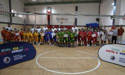 KARTAL’DA 100 ÇOCUK YAZ TATİLİNİ SPORLA GEÇİRDİ