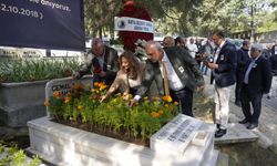 Kartal Belediyesi’nin unutulmayan ismi Cemal Şahan kabri başında anıldı
