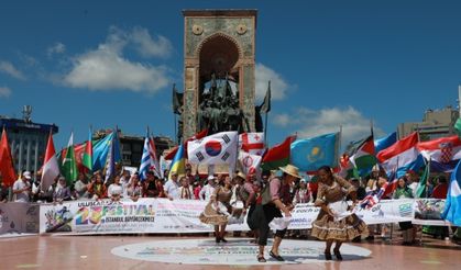 FESTİVALİN SAVAŞA SON VERMESİNİ DİLİYORUZ