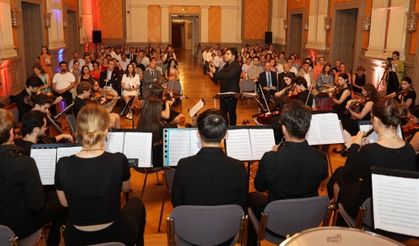 İKİ KARDEŞ BELEDİYE’NİN ORKESTRASI DÜNYA BARIŞ GÜNÜ İÇİN ÇALDI