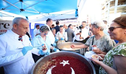Küçükçekmece'de Muharrem Ayı Bereketi: 20 Bin Kişiye Aşure İkramı