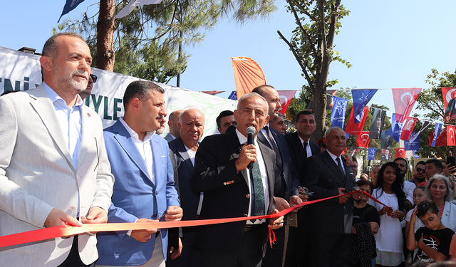 Küçükçekmece’de İnönü Parkı Açıldı