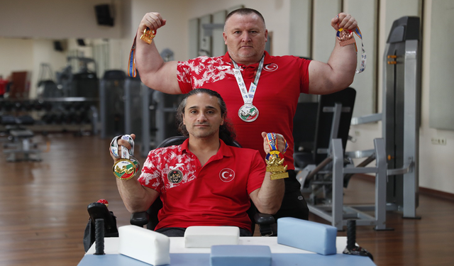 Bağcılar Belediyesi, Bilek Güreşi Dünya Şampiyonasında Yer Edindi