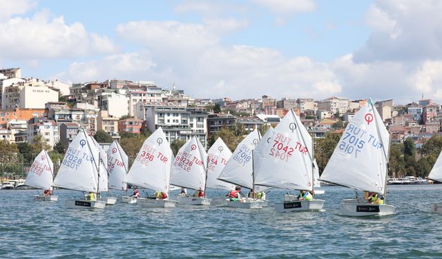 GENÇ YETENEKLER ŞAMPİYONLUK İÇİN YARIŞTI