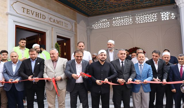 Küçükçekmece’de Tevhid Camii Dualarla Açıldı