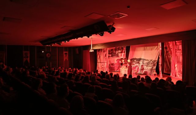 Kartallı Sanatseverler “Seni Alırsa Fırtına” ile Mübadele Dönemine Yolculuk Yaptı